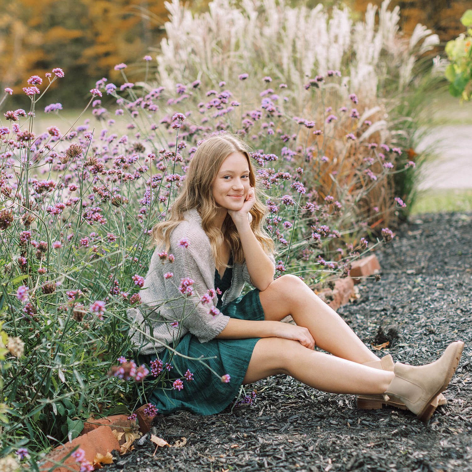 Caroline’s Fall Senior Session at Traders Point Creamery | Zionsville Photographer