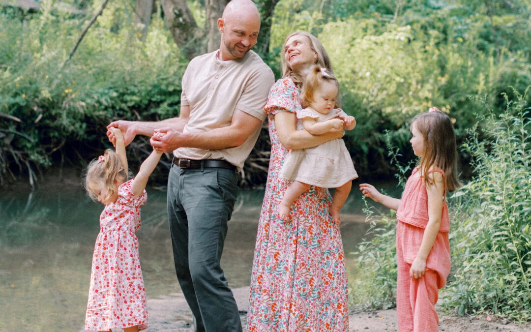 Family Creek Session | Cook Creek Park in Carmel, Indiana