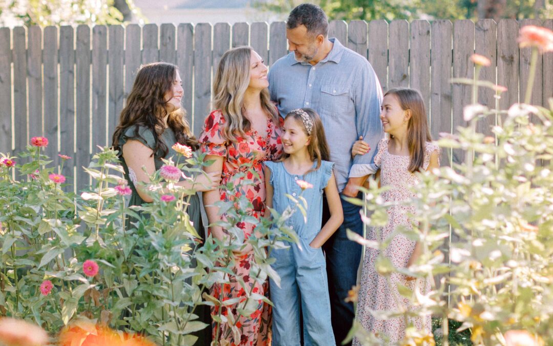 Backyard & In-Home Family Session |Brownsburg, Indiana Photographer