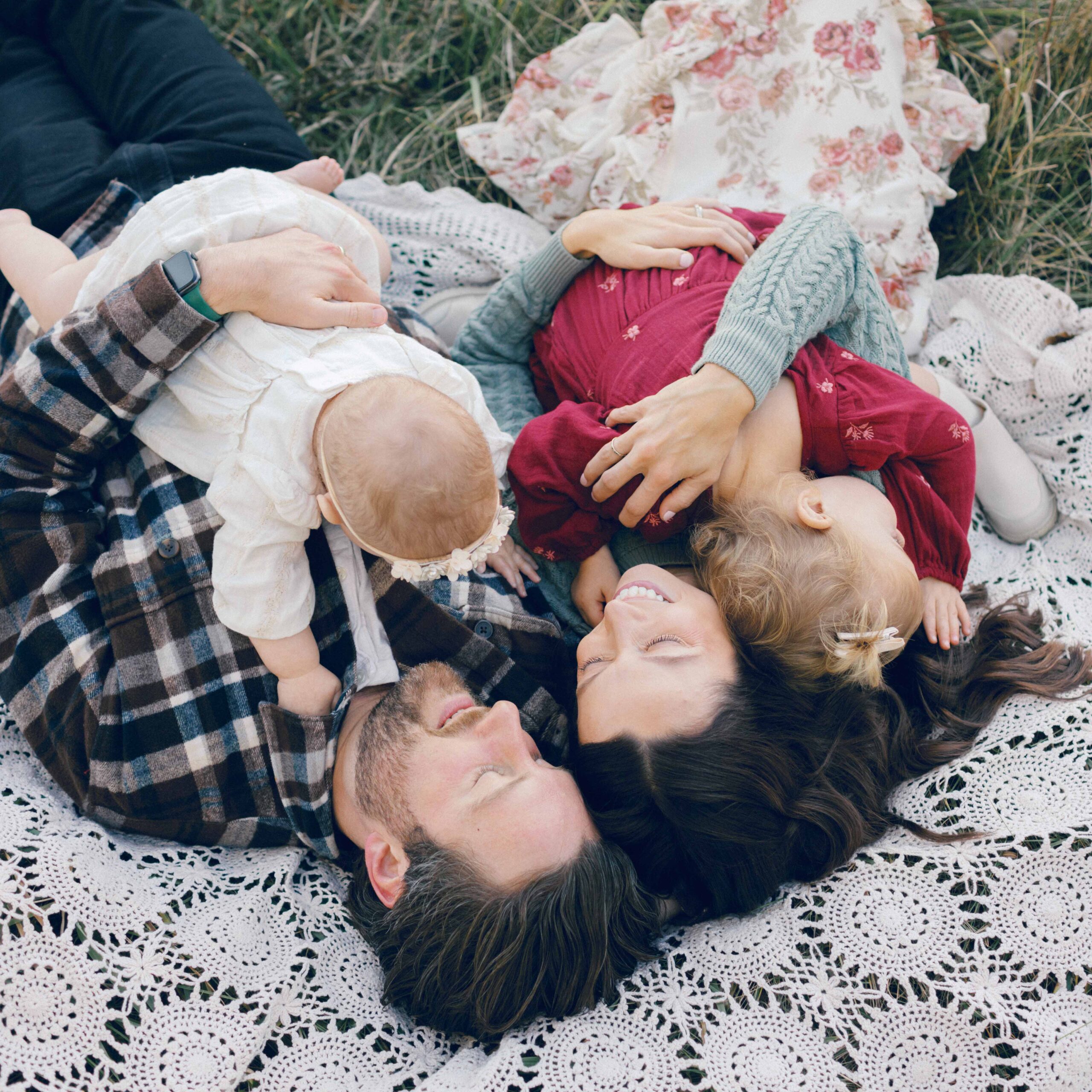 A Family Session in a Zionsville, Indiana Field